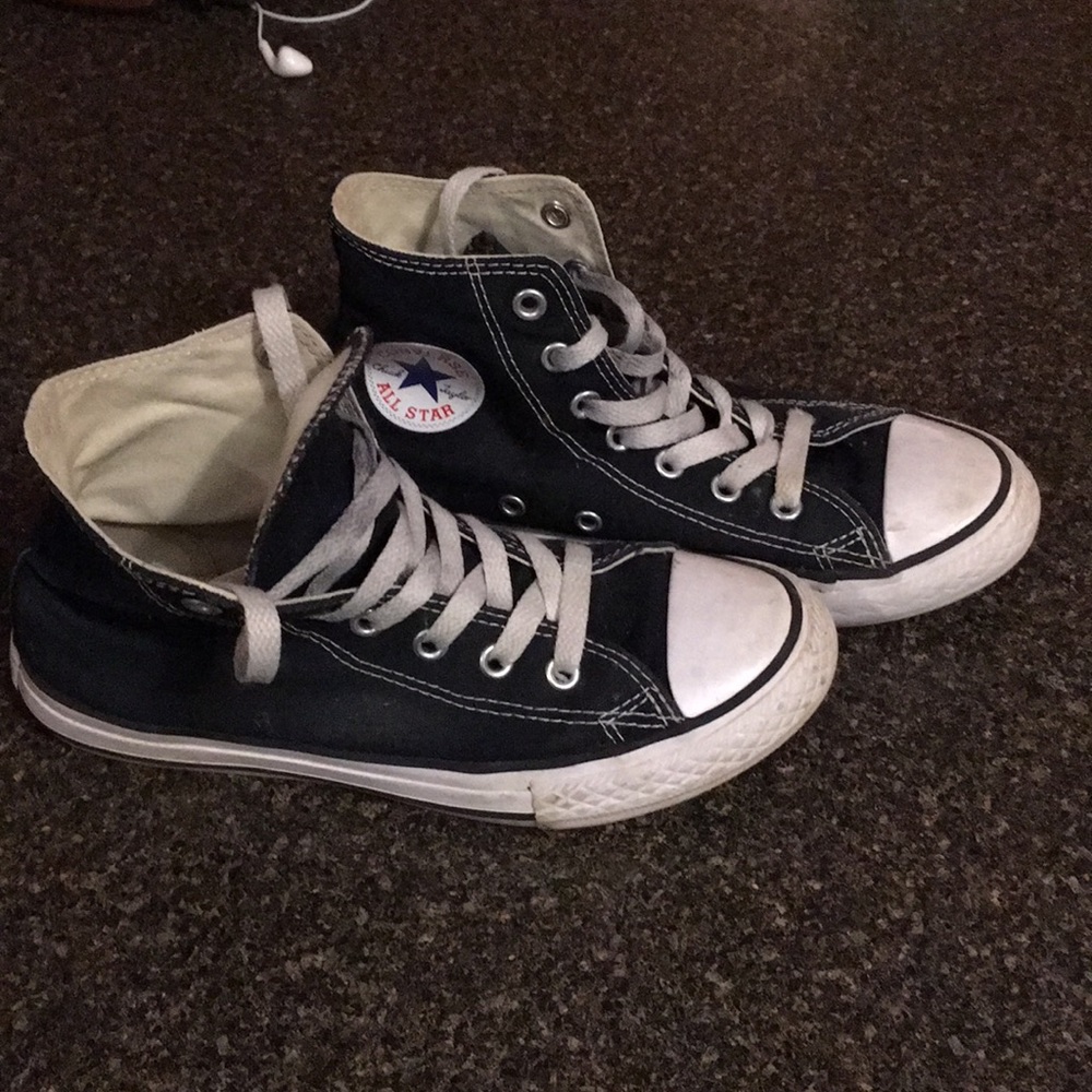 Girls converse